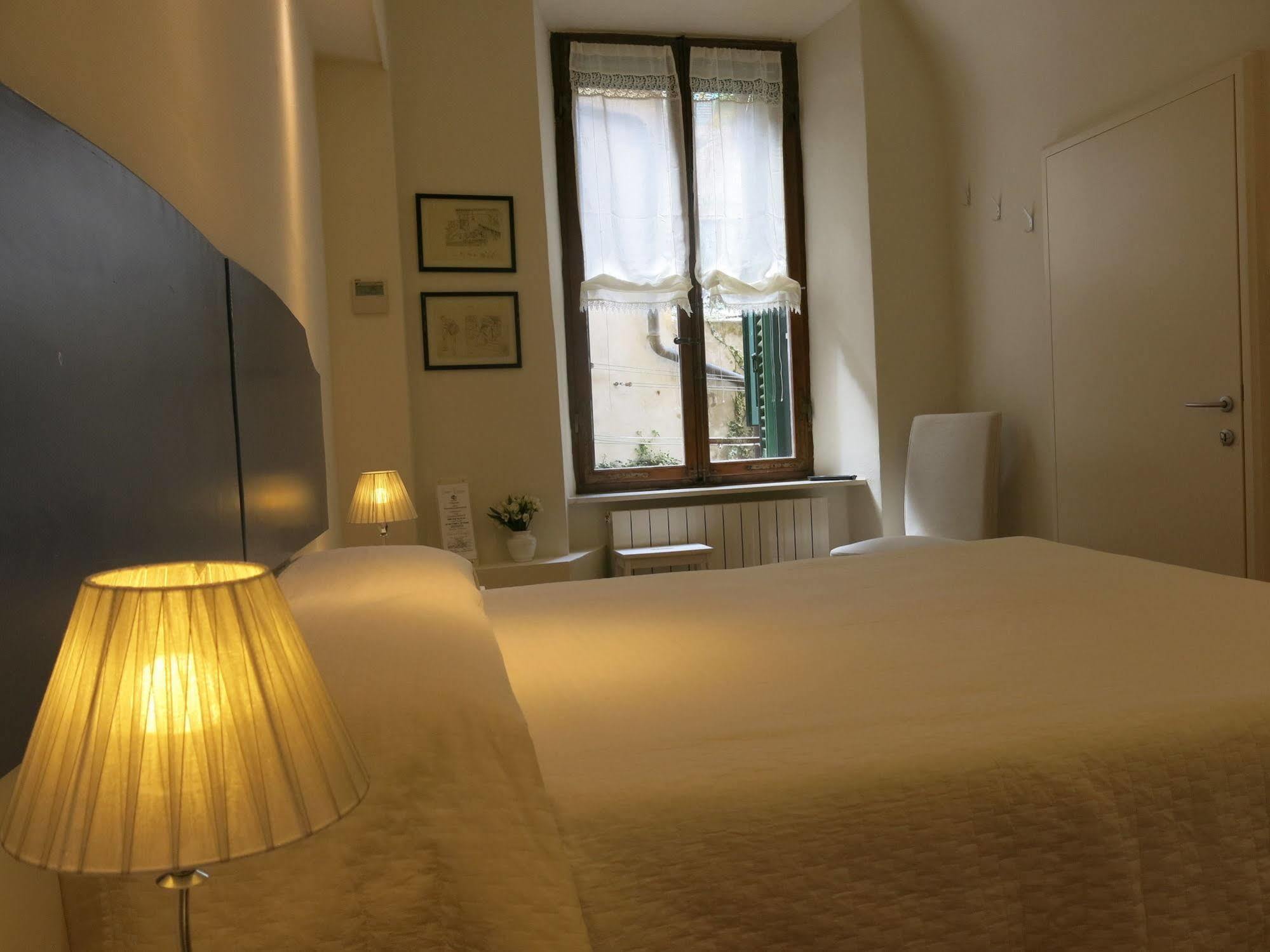 B&B Quattro Cantoni Σιένα Εξωτερικό φωτογραφία