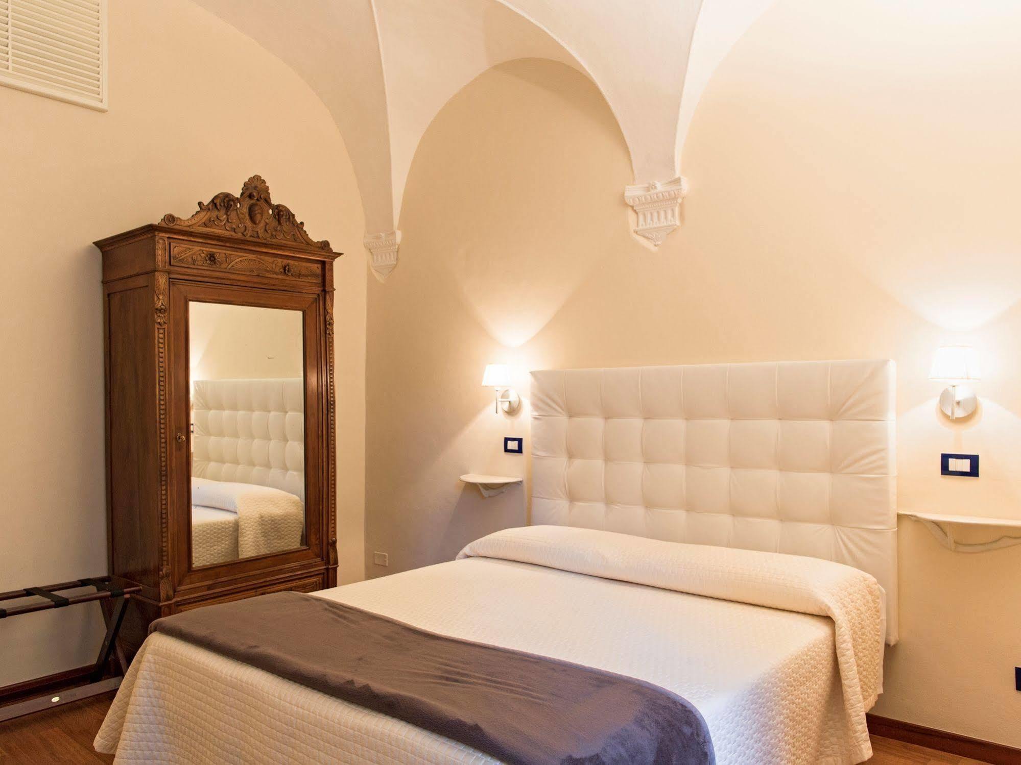 B&B Quattro Cantoni Σιένα Εξωτερικό φωτογραφία