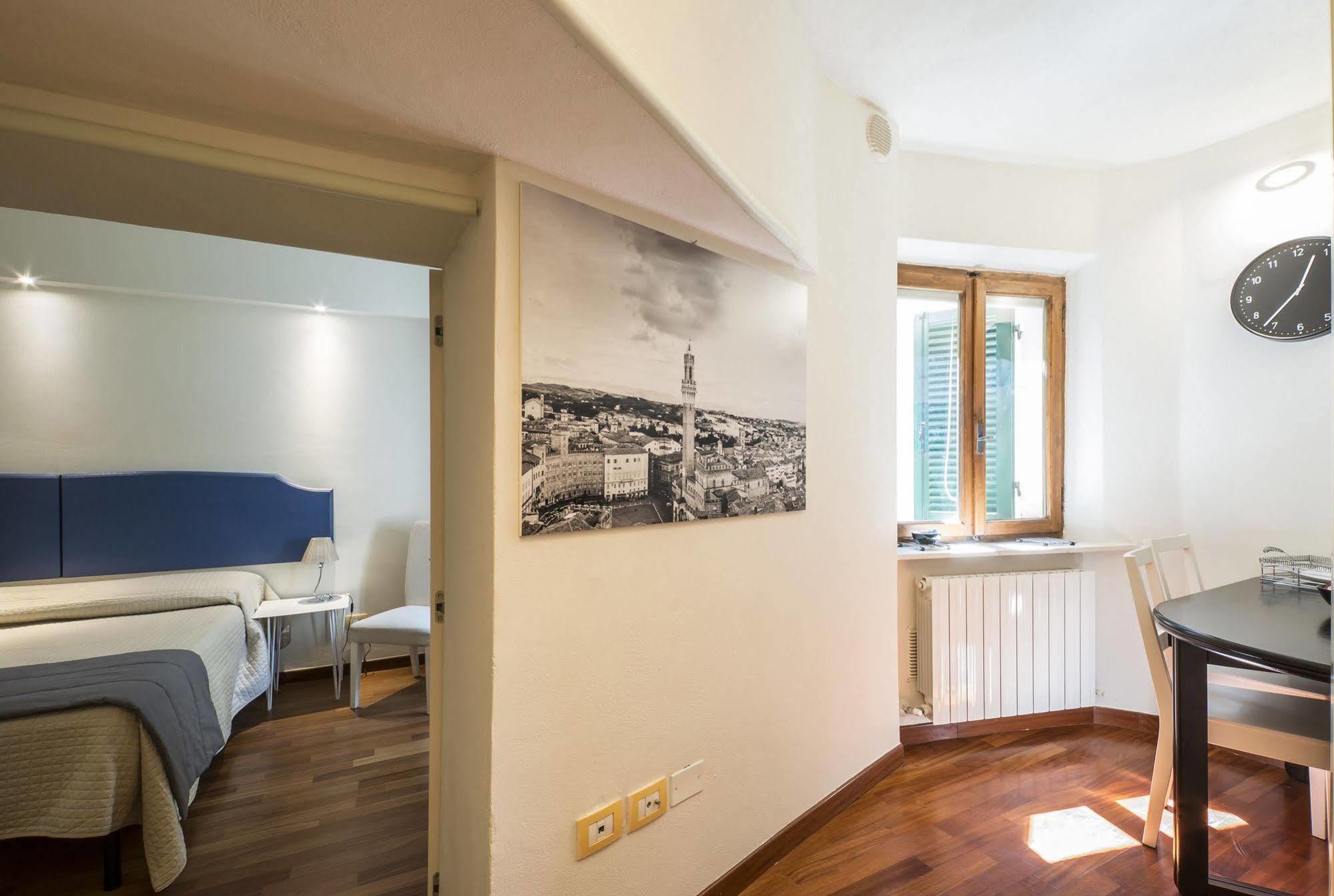 B&B Quattro Cantoni Σιένα Εξωτερικό φωτογραφία
